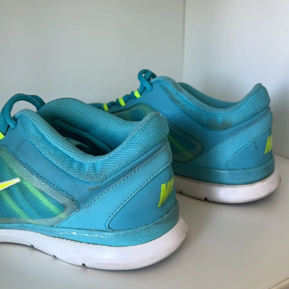 Nike Aloha Athletic Running‎ Shoes Blue Sneakers
